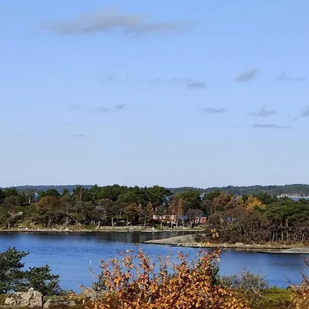 Majoitu Saaressa Nauvon Ulkosaaristossa *