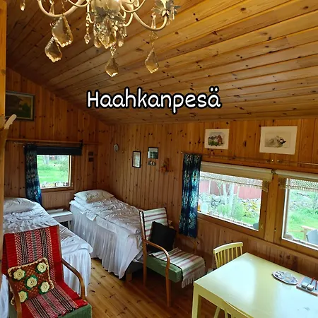 Majoitu Saaressa Nauvon Ulkosaaristossa