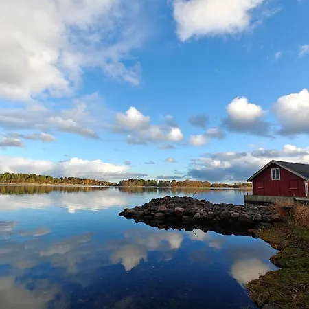 Majoitu Saaressa Nauvon Ulkosaaristossa Noto