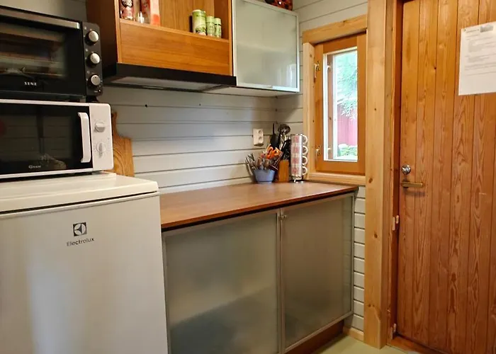 Majoitu Saaressa Nauvon Ulkosaaristossa * Noto